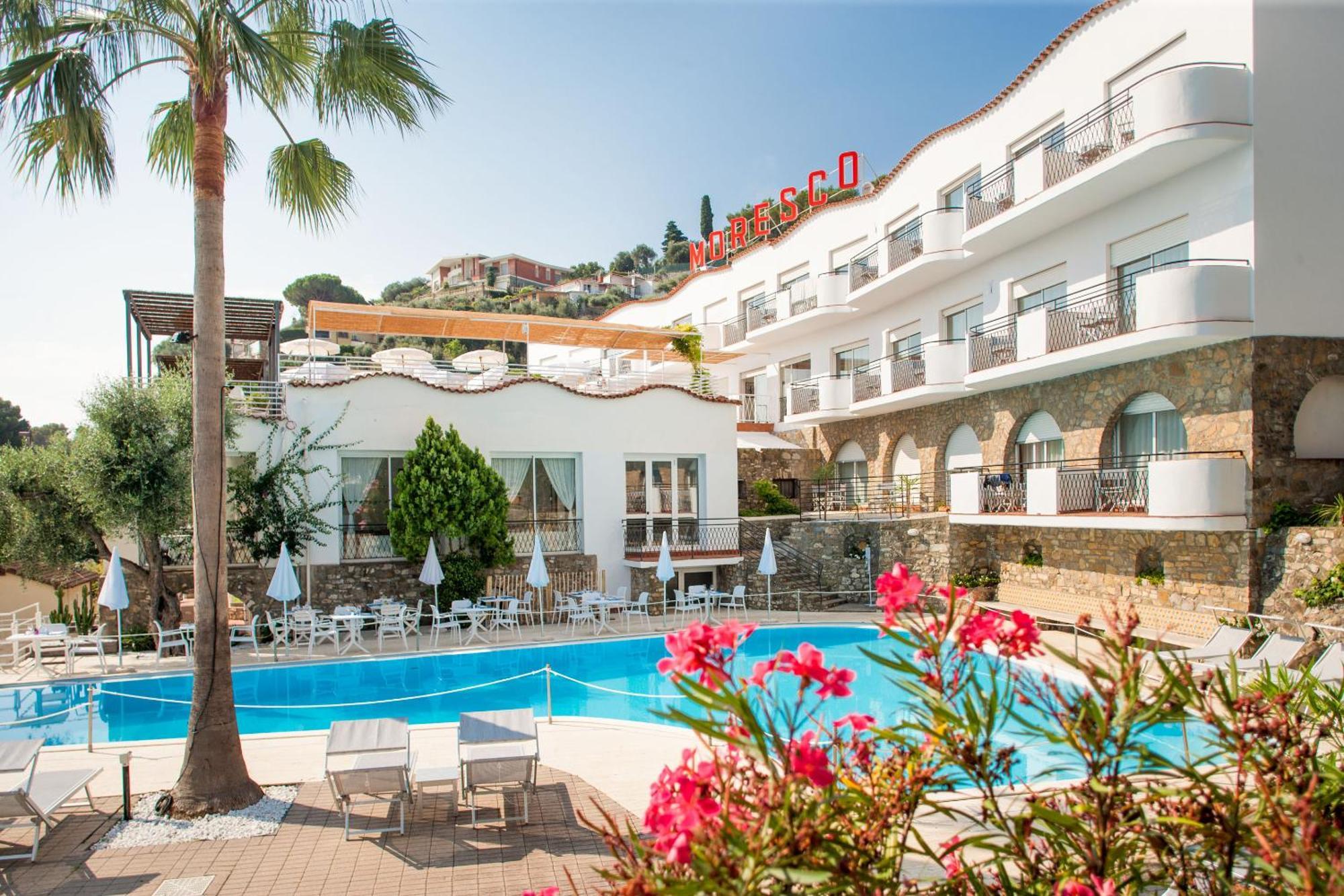 Hotel Moresco Диано-Марина Экстерьер фото
