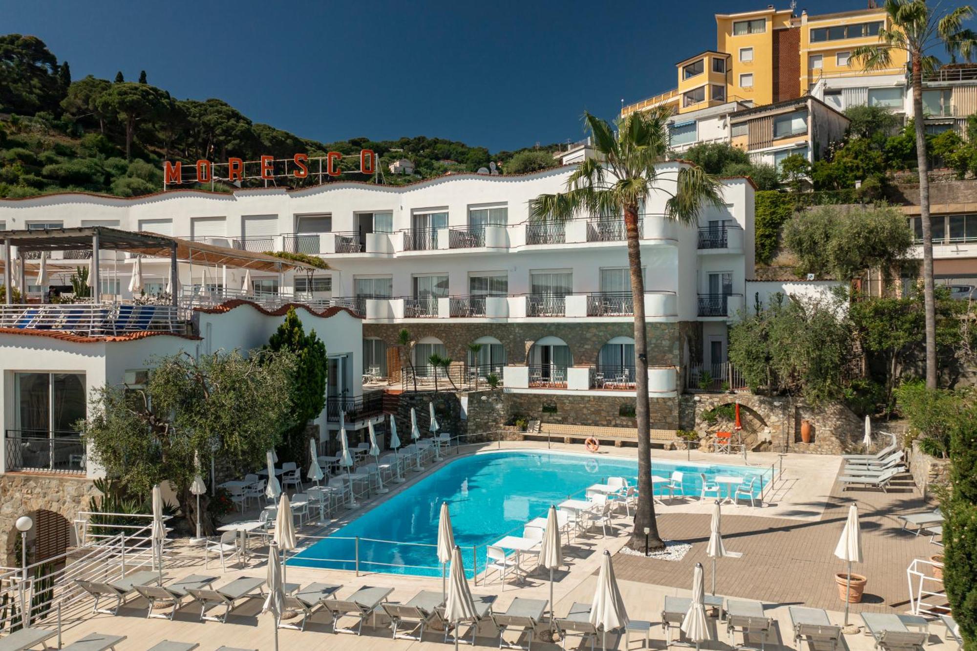 Hotel Moresco Диано-Марина Экстерьер фото